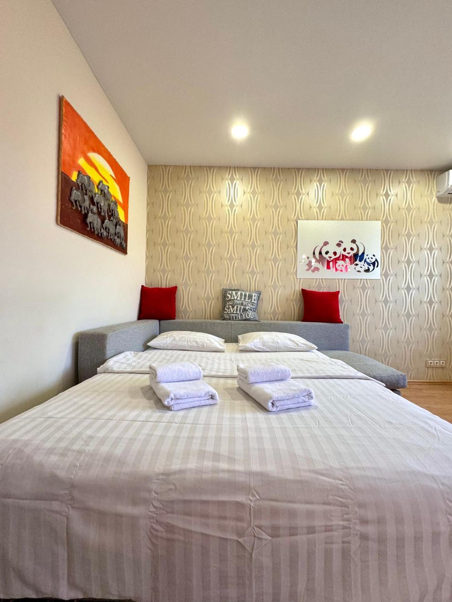 Apartpoltava Затишна 1-Кімнатна Студія,Новобудова В Самому Центрі Міста, Банківський Чек エクステリア 写真